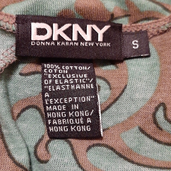 DKNY..Top - Picture 3 of 5